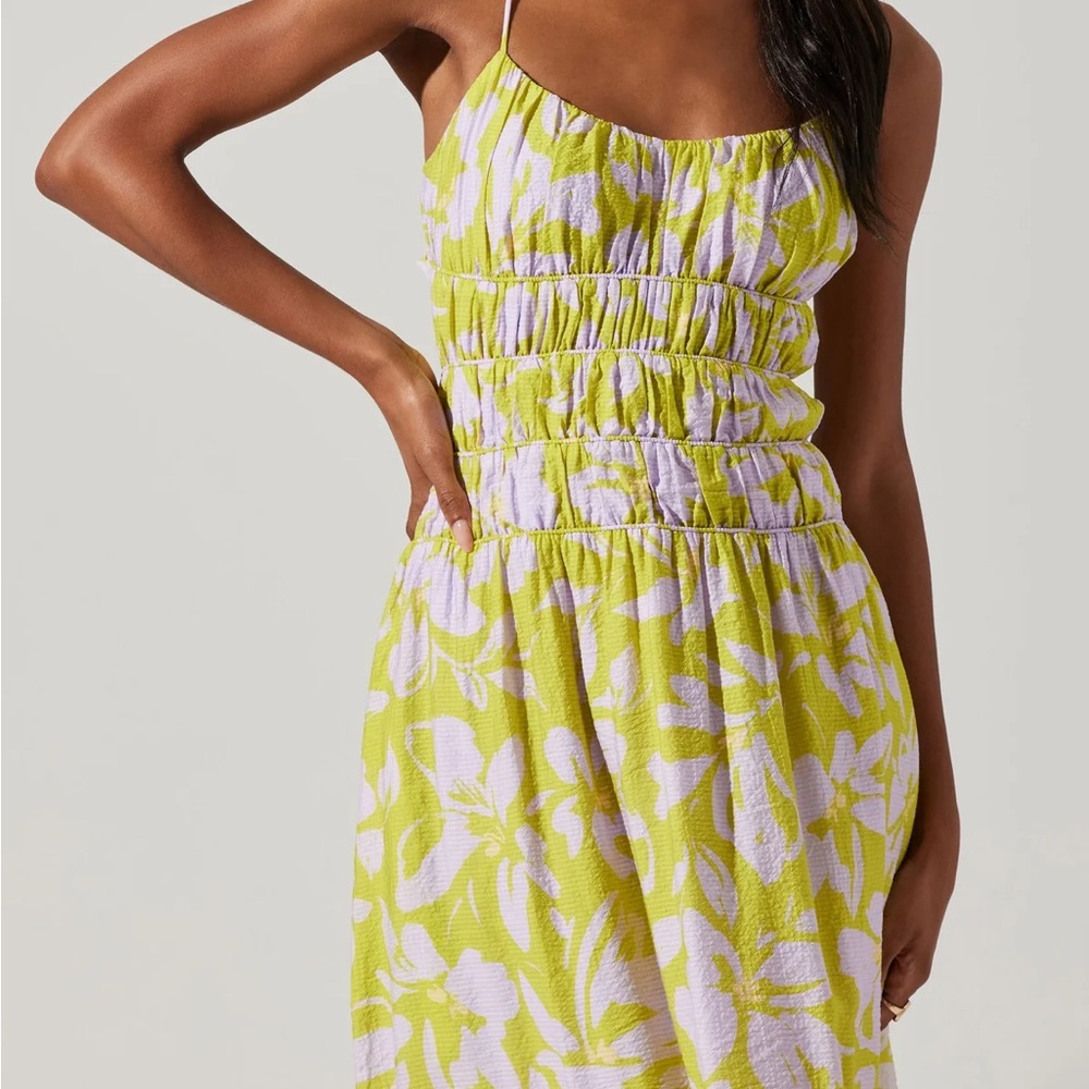 ASTR The Label Floral Strapless Dress